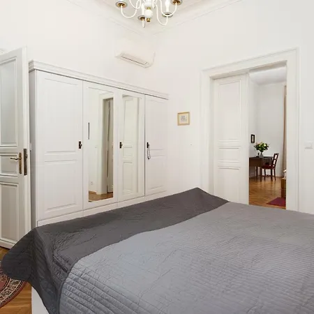 Hip At Jewish Quarter Appartement *